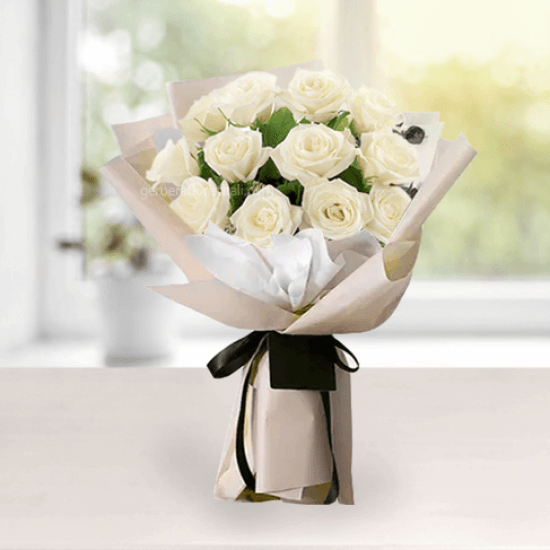 Dozen White Roses Bunch