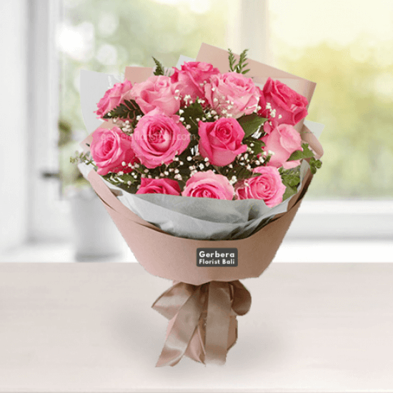 Dozen Pink Roses Bunch